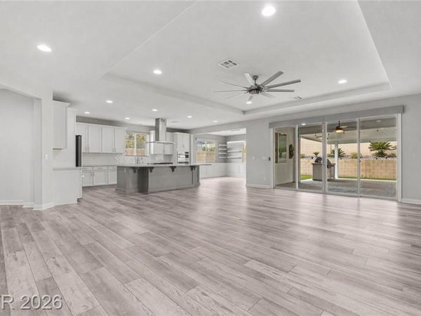 5927 Villa Loma Street , Las Vegas, NV 89148