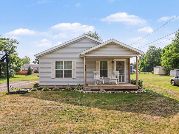 715 N Washington Street, Tekonsha, MI 49092