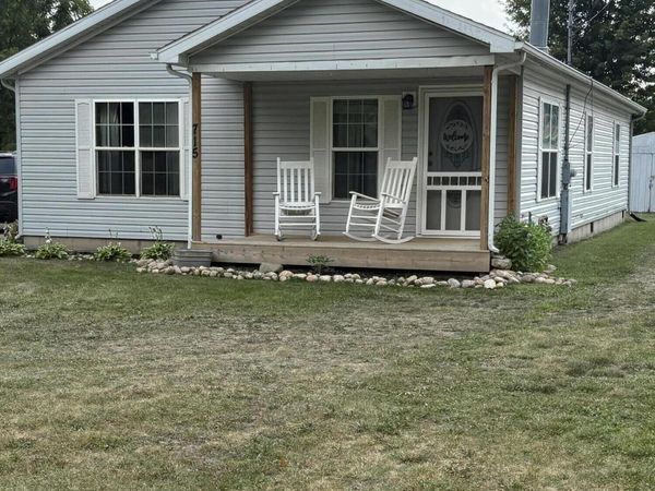 715 N Washington Street, Tekonsha, MI 49092
