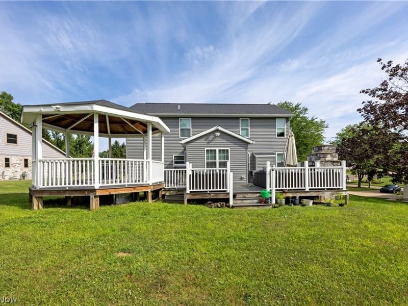 723 Apple Blossom Lane, Orrville, OH 44667 Photo 2