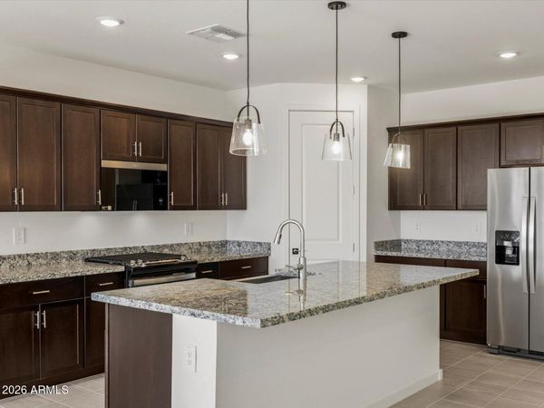 17761 W ILLINI Street, Goodyear, AZ 85338