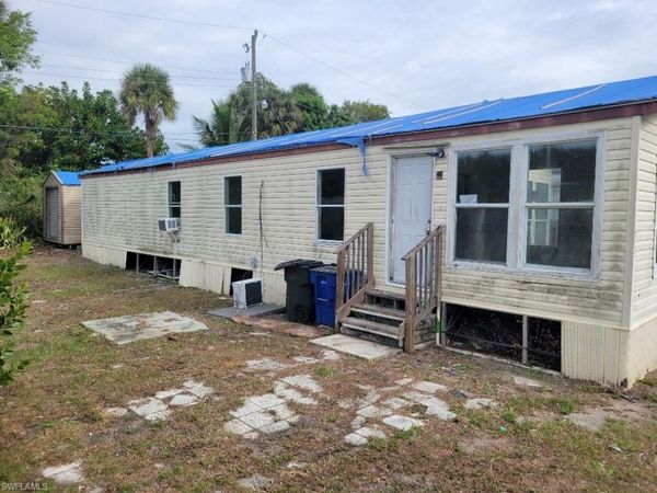 12040 Live Oak DR, FORT MYERS, FL 33908