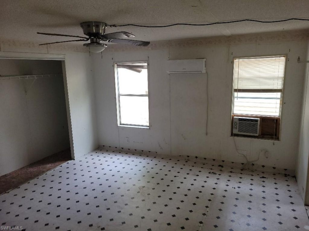 12040 Live Oak Dr, Fort Myers, FL 33908 Photo