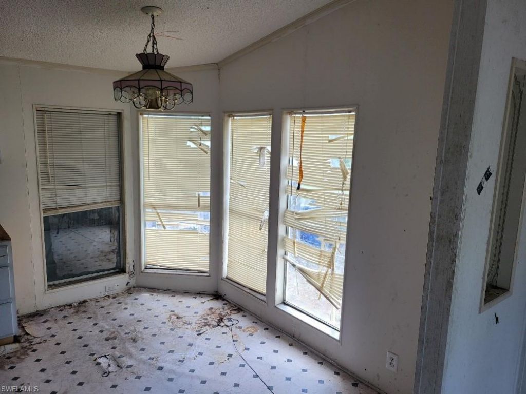 12040 Live Oak Dr, Fort Myers, FL 33908 Photo