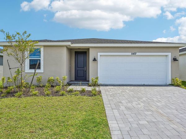 5437 Hampton Park Circle, Vero Beach, FL 32966