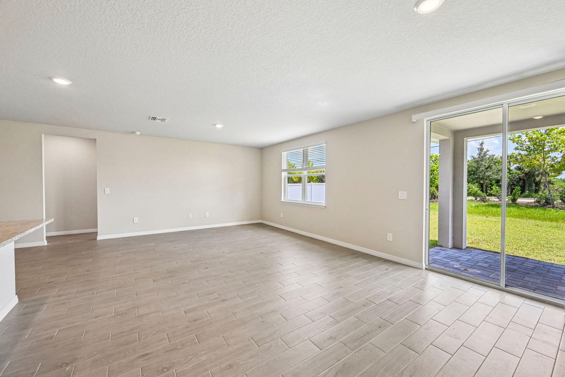 5437 Hampton Park Circle, Vero Beach, FL 32966 Photo