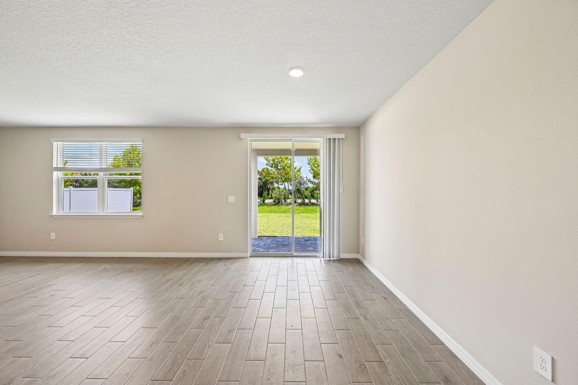 5437 Hampton Park Circle, Vero Beach, FL 32966 Photo