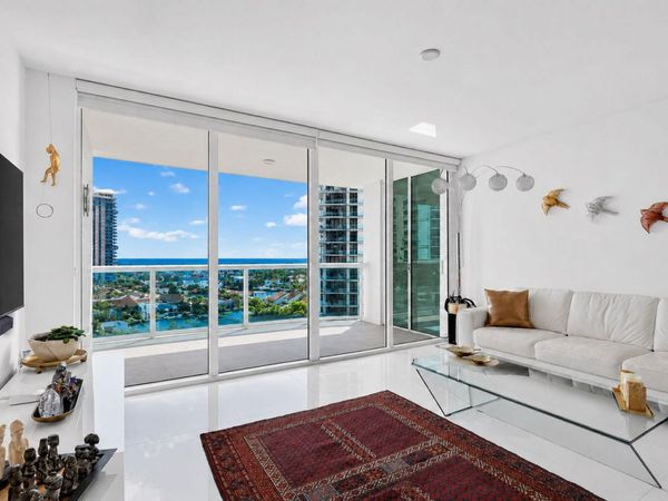 19400 Turnberry Way, Unit 921, Aventura, FL 33180