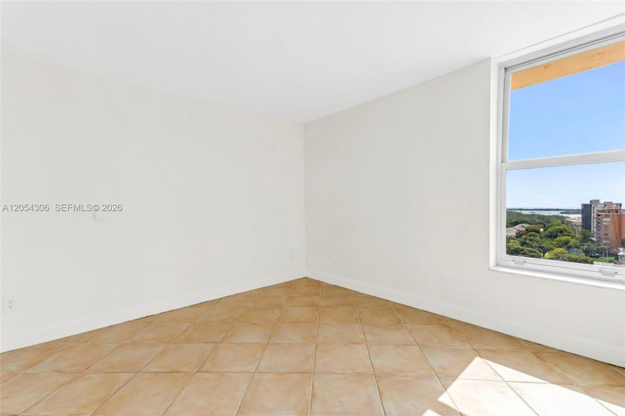 2350 NE 135th St, Unit 1510, North Miami, FL 33181 Photo