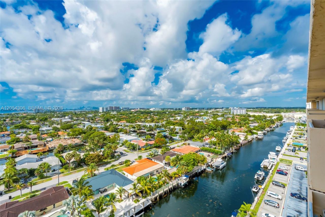 2350 NE 135th St, Unit 1510, North Miami, FL 33181 Photo
