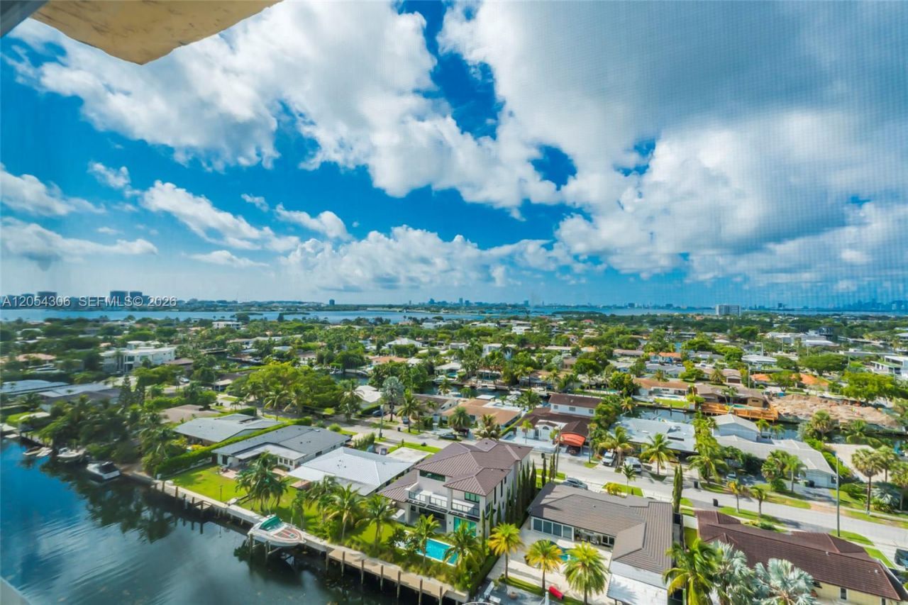 2350 NE 135th St, Unit 1510, North Miami, FL 33181 Photo