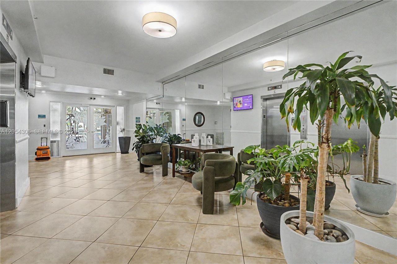 2350 NE 135th St, Unit 1510, North Miami, FL 33181 Photo