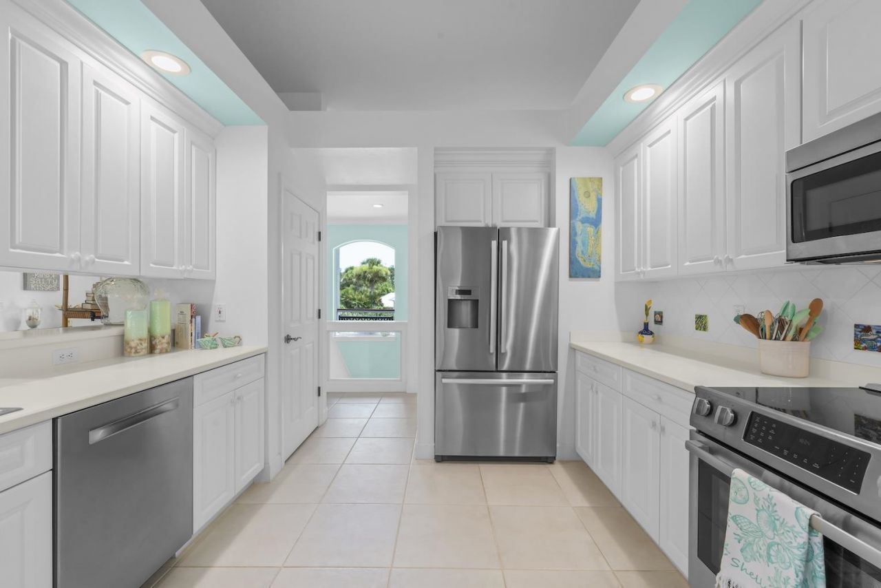 1858 Farm Trl, Sanibel, FL 33957 Photo