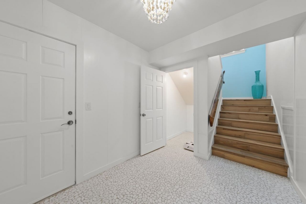 1858 Farm Trl, Sanibel, FL 33957 Photo