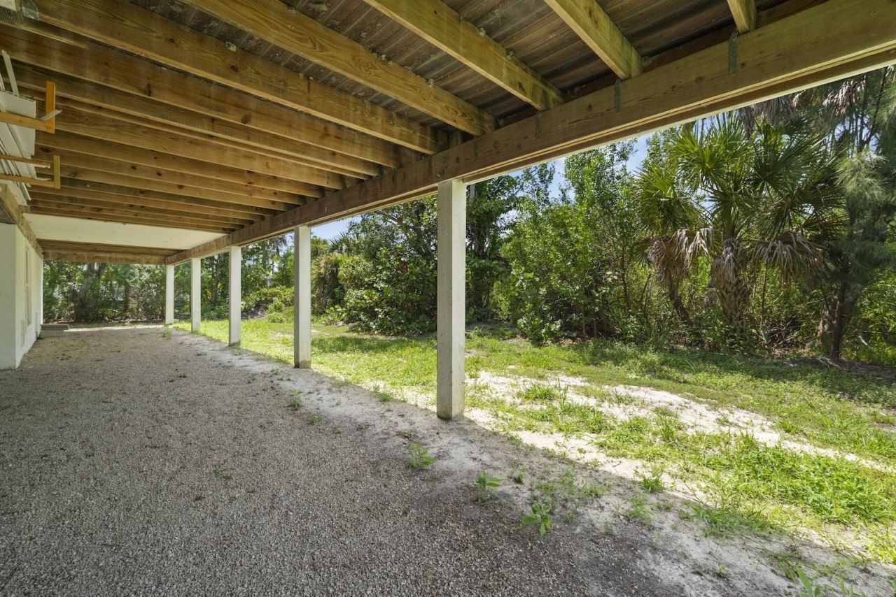 1858 Farm Trl, Sanibel, FL 33957 Photo