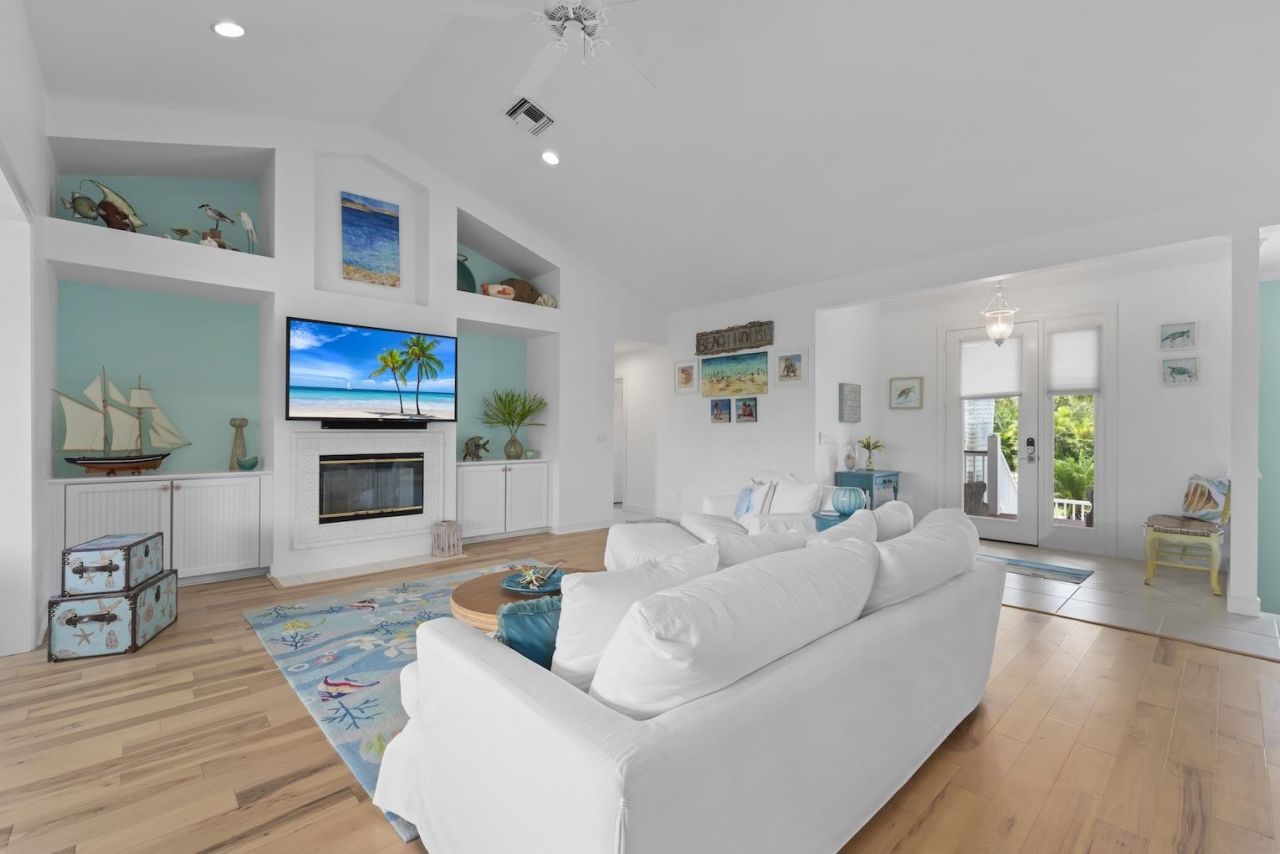 1858 Farm Trl, Sanibel, FL 33957 Photo