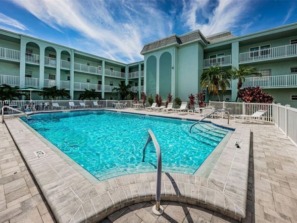 1706 BELLEAIR FOREST DRIVE , Unit 136, CLEARWATER, FL 33756
