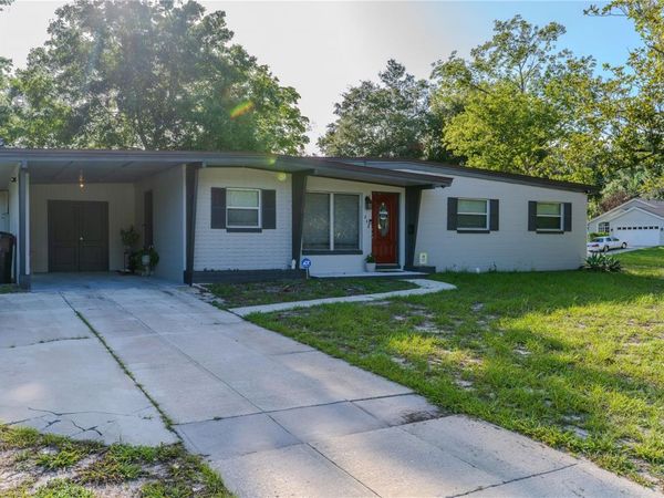 648 N LAKE AVENUE , APOPKA, FL 32712