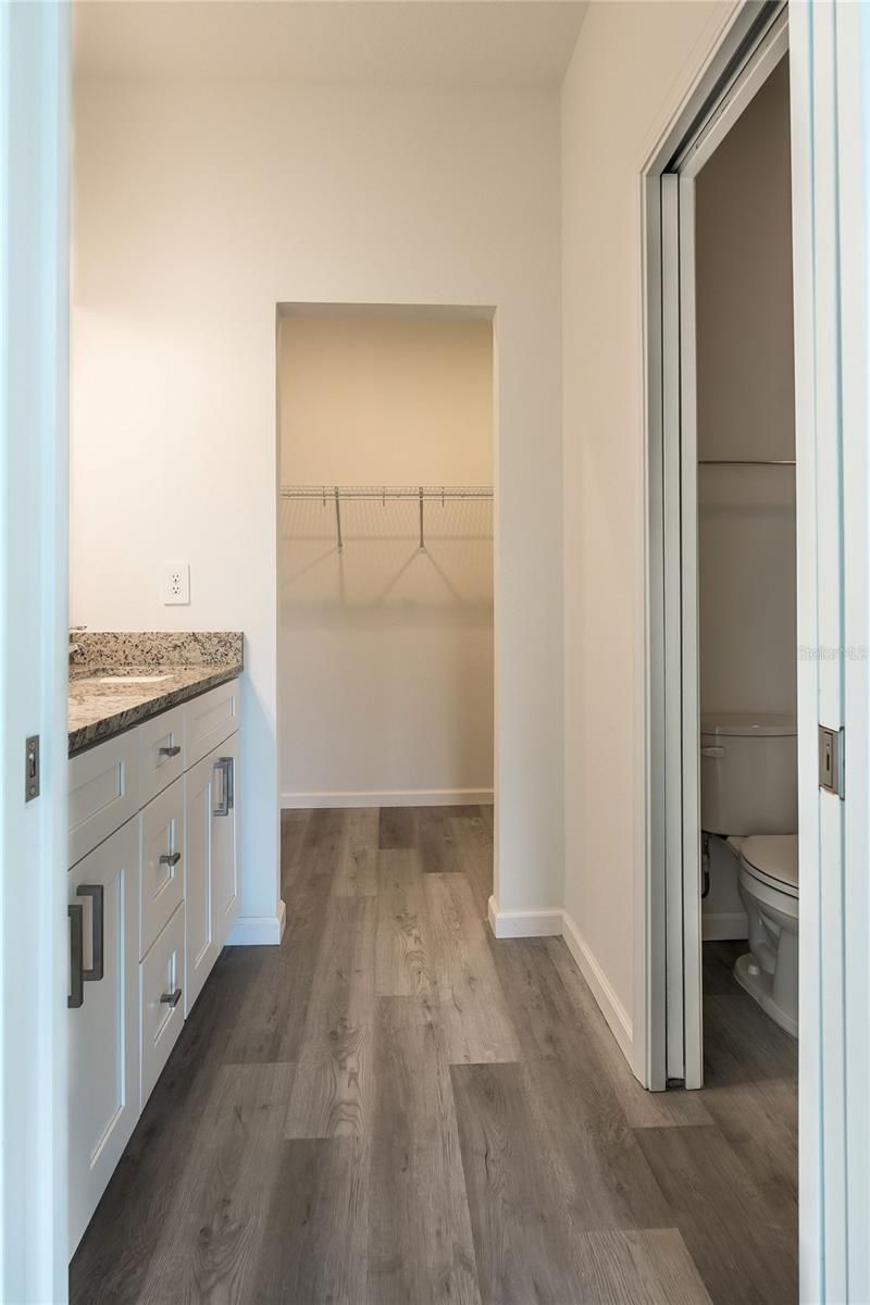 5383 Vista Lago Drive, Orlando, FL 32811 Photo