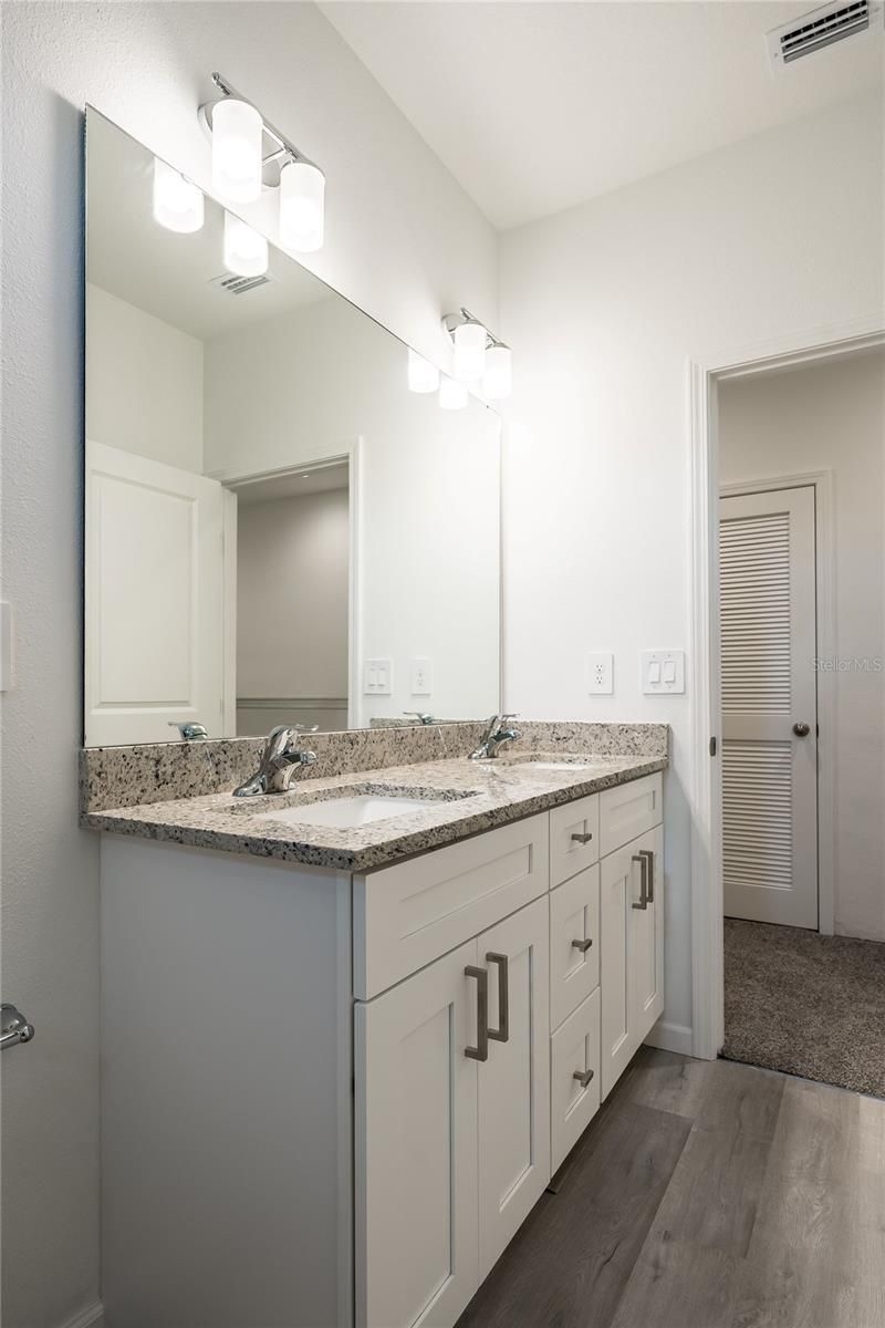 5383 Vista Lago Drive, Orlando, FL 32811 Photo