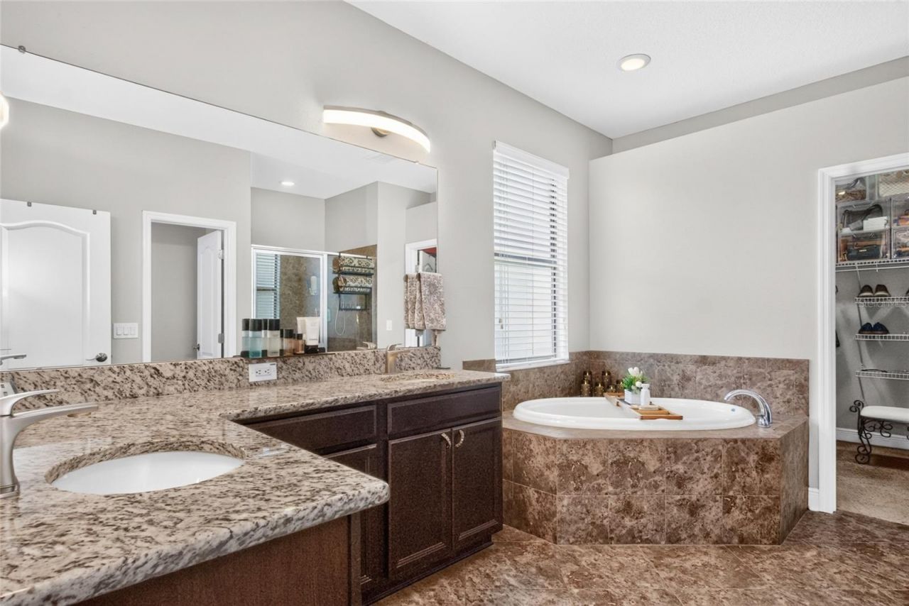 2823 Colewood Lane, Dover, FL 33527 Photo