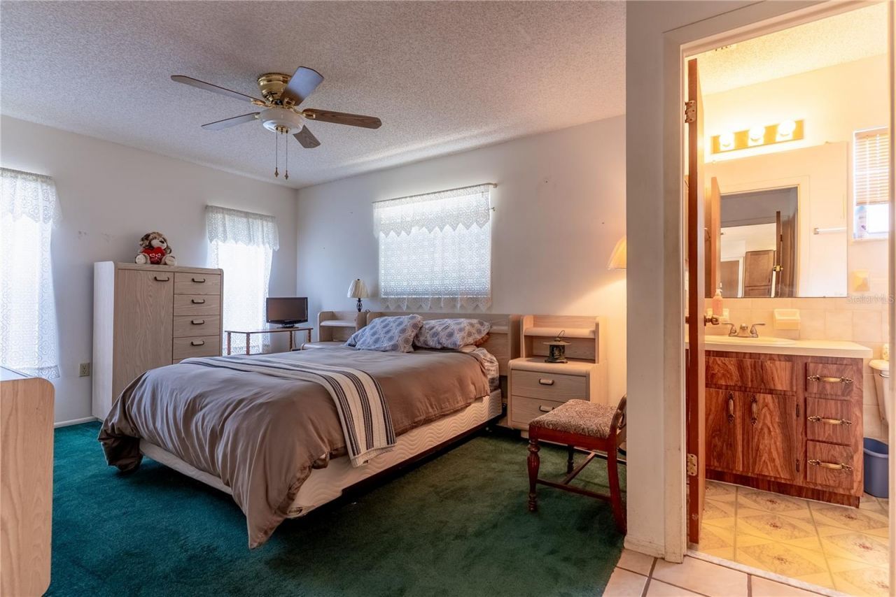 8234 Winthrop Drive , Port Richey, FL 34668 Photo