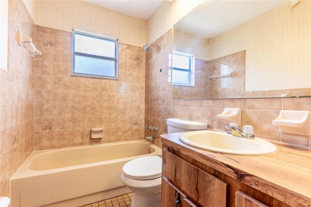 8234 Winthrop Drive , Port Richey, FL 34668 Photo