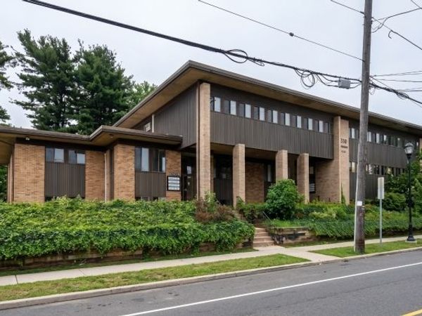 330 Livingston Ave, New Brunswick, NJ 08901