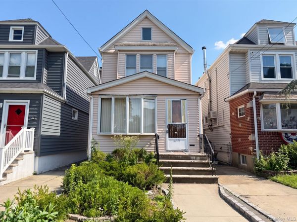 6424 80th Avenue , Ridgewood, NY 11385