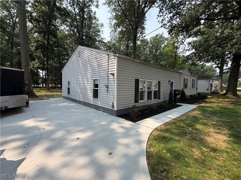 1798 E East 337 Street, Eastlake, OH 44095 Photo 4
