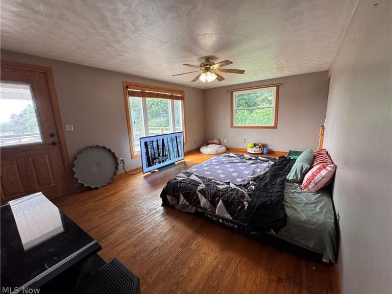 401 Diana Drive, Hopedale, OH 43976 Photo 6