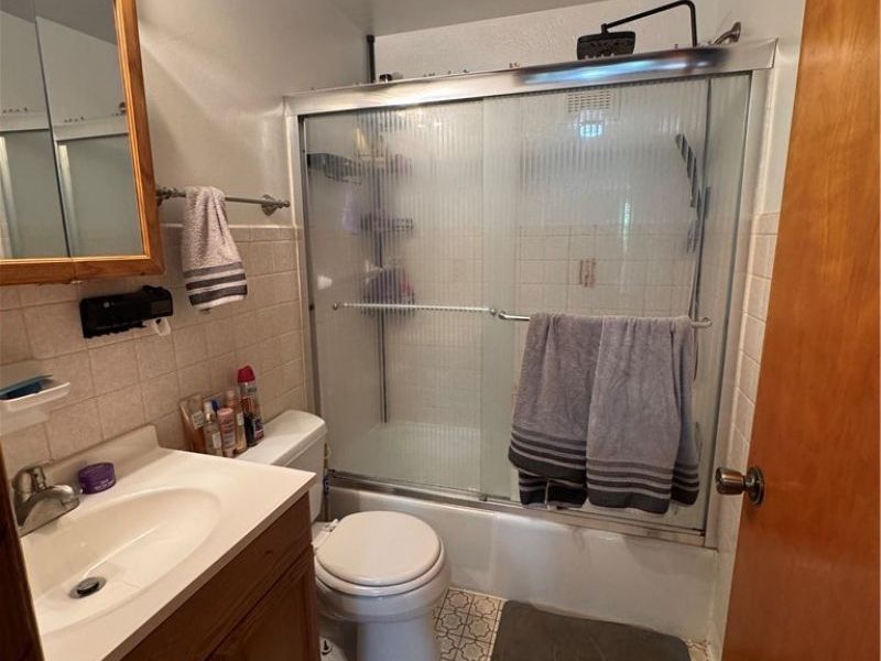 401 Diana Drive, Hopedale, OH 43976 Photo 9