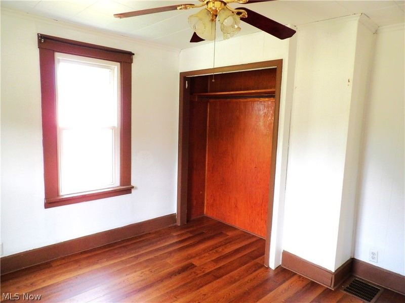 3800 Olive Street, Shadyside, OH 43947 Photo 9