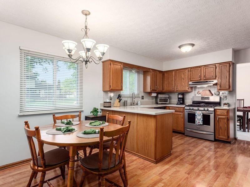 2161 Ransom Oaks Drive, Columbus, OH 43228 Photo 16