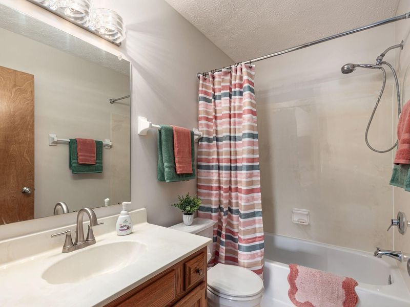 2161 Ransom Oaks Drive, Columbus, OH 43228 Photo 27