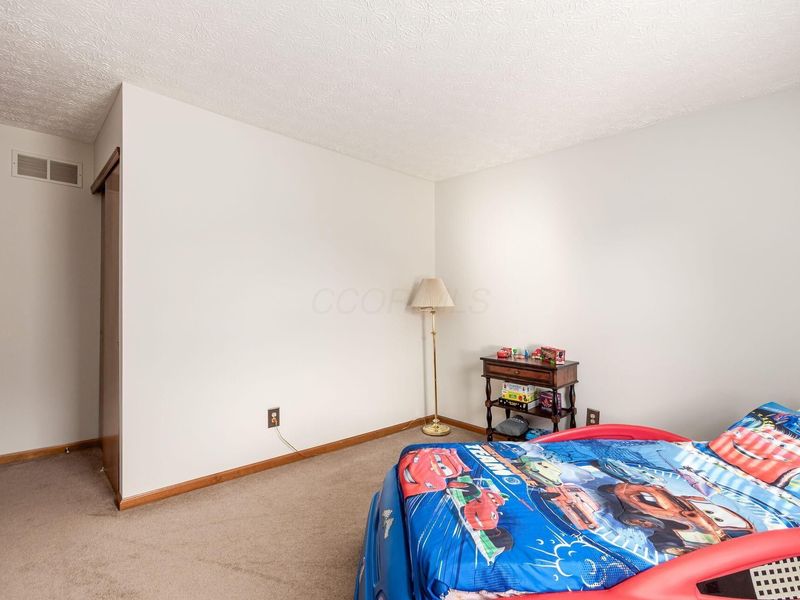2161 Ransom Oaks Drive, Columbus, OH 43228 Photo 35