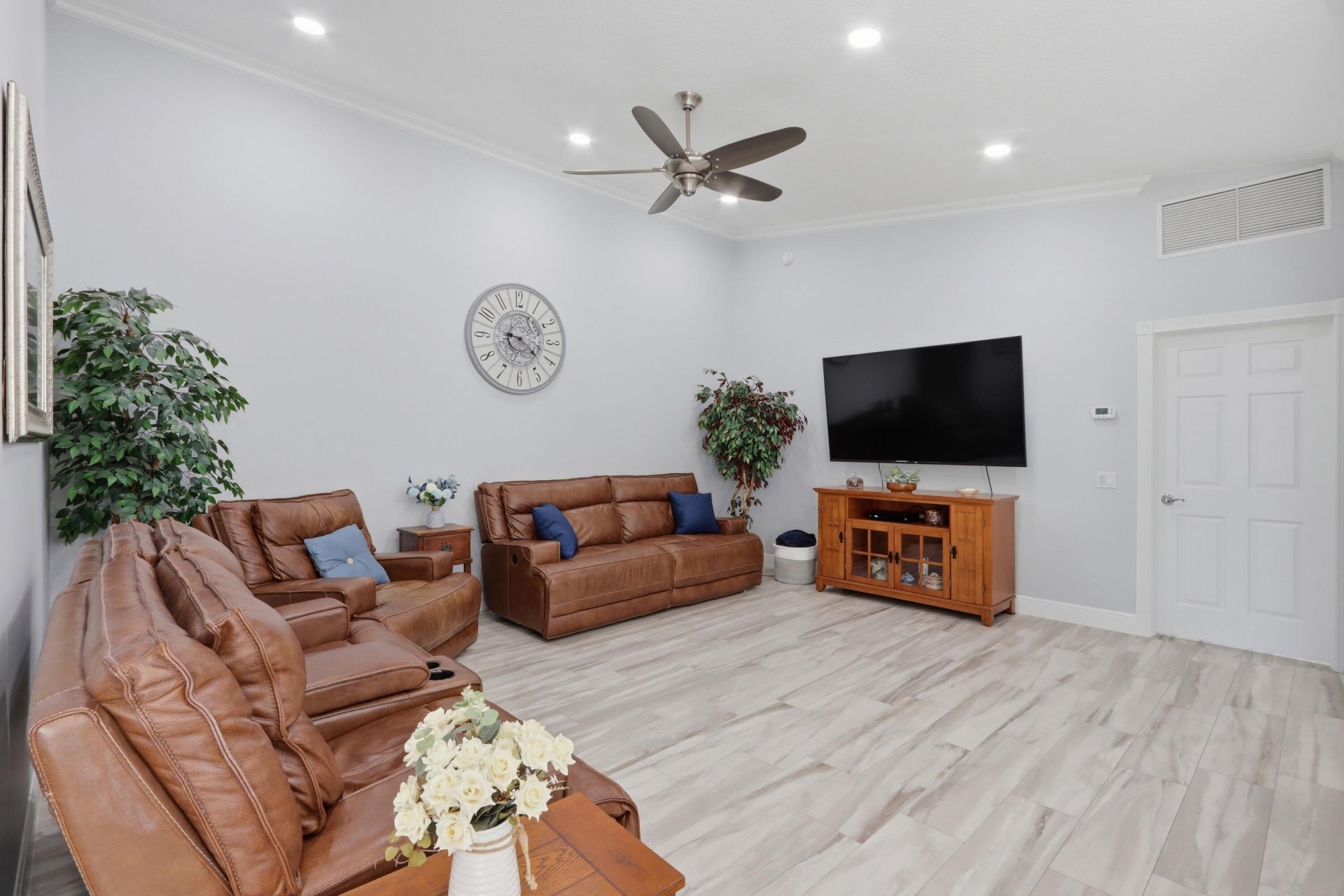 8450 Saint Johns Court, Wellington, FL 33414 Photo