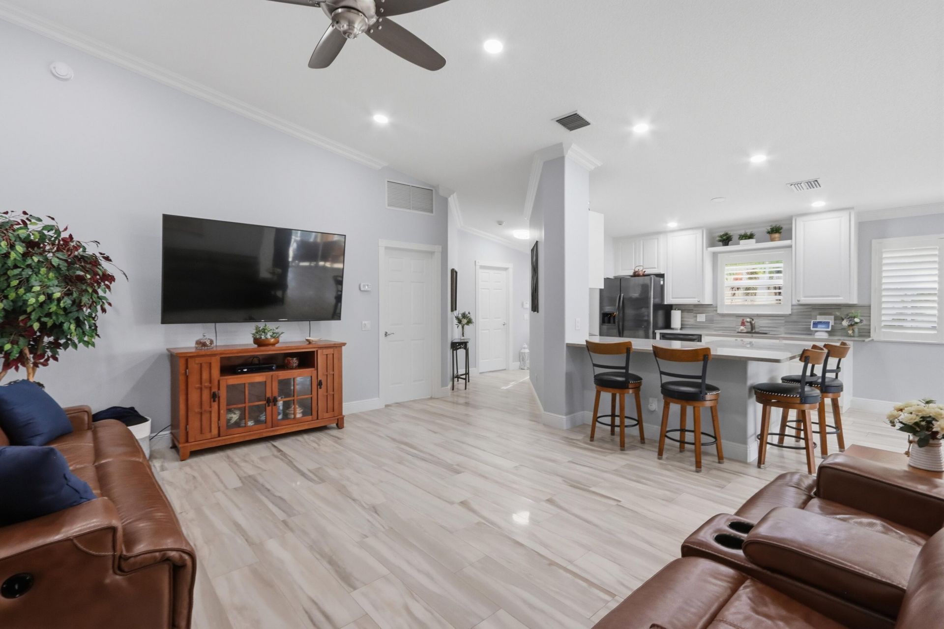 8450 Saint Johns Court, Wellington, FL 33414 Photo