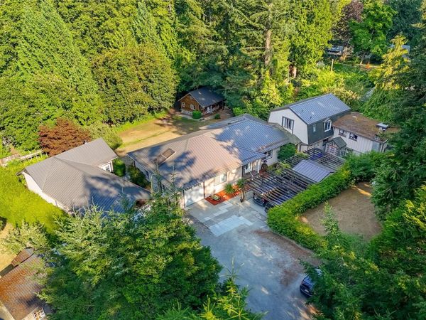 5435 Fowler Rd , Saanich, BC V8Y 1Y4