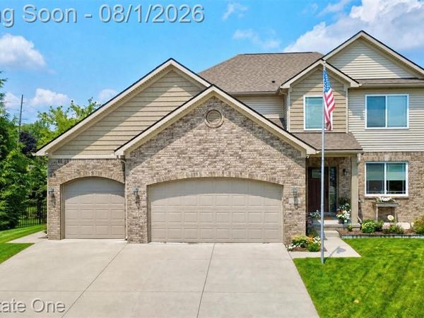 7 Scripter Court, Oxford Village, Mi 48371