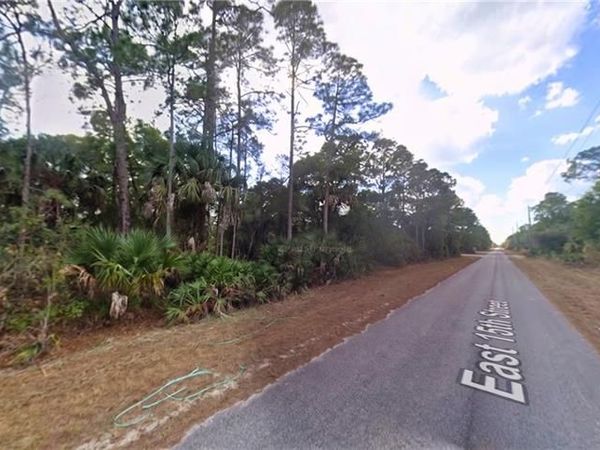 3404 E 15th ST , LEHIGH ACRES, FL 33972