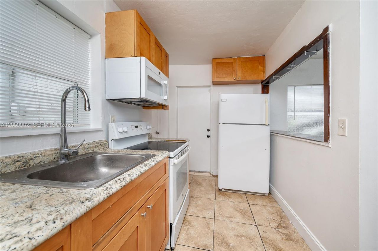 9050 NW 31st Ave, Unit 3, Miami, FL 33147 Photo