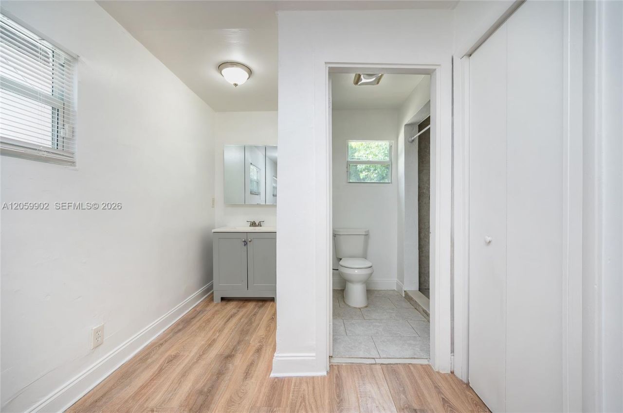 9050 NW 31st Ave, Unit 3, Miami, FL 33147 Photo