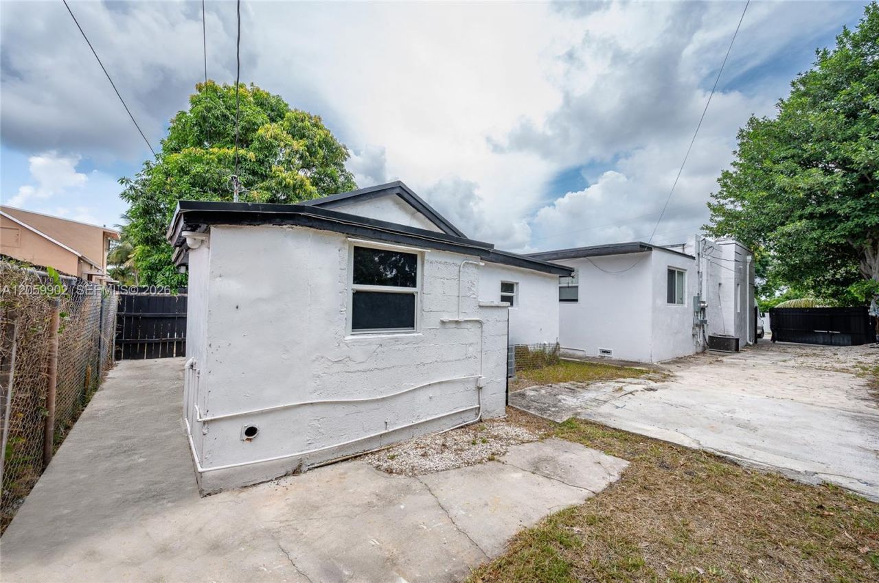 9050 NW 31st Ave, Unit 3, Miami, FL 33147 Photo