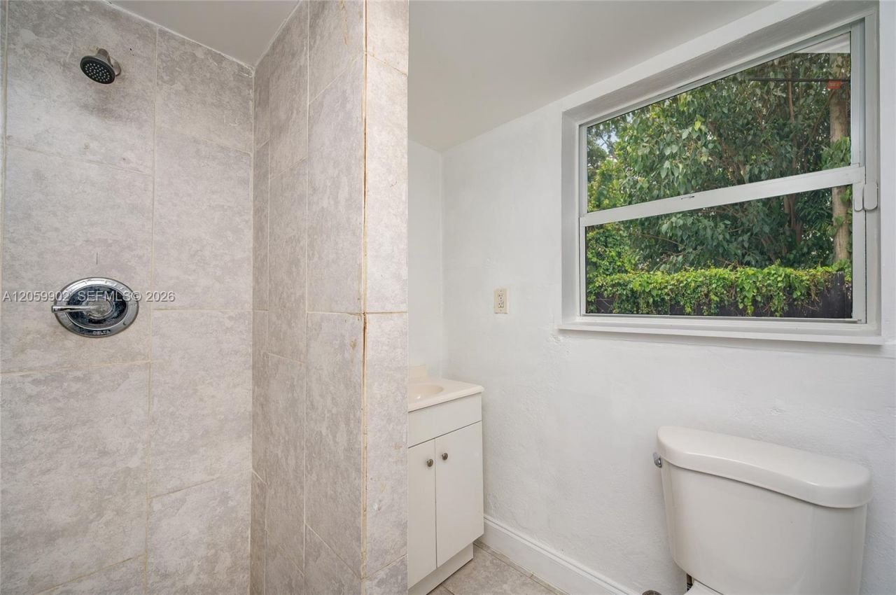 9050 NW 31st Ave, Unit 3, Miami, FL 33147 Photo