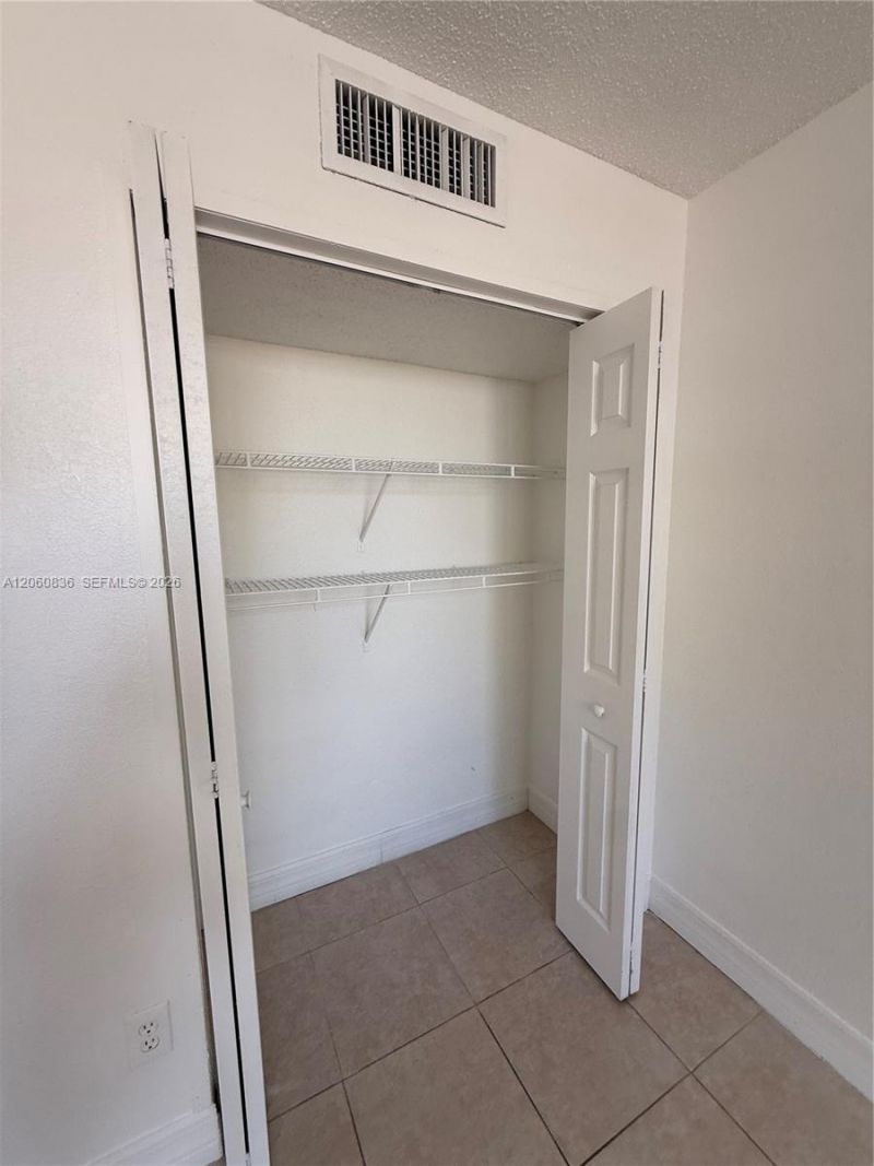 4174 NW 79th Ave , Unit 1C, Doral, FL 33166 Photo
