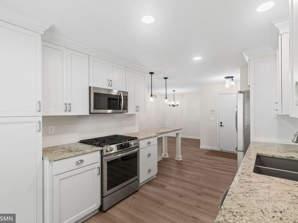 5237 Balmoral Lane, Bloomington, MN 55437