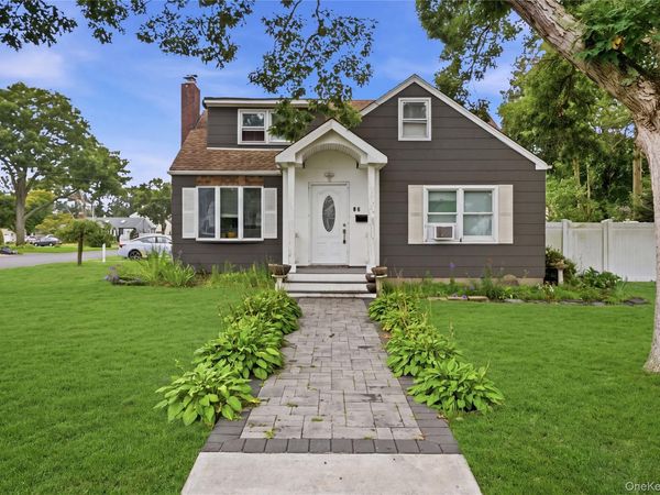 80 Everett Street, Patchogue, NY 11772