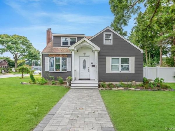 80 Everett Street, Patchogue, NY 11772