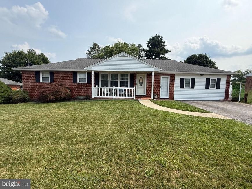 116 E Clearview Drive , Shrewsbury, PA 17361 Main Photo